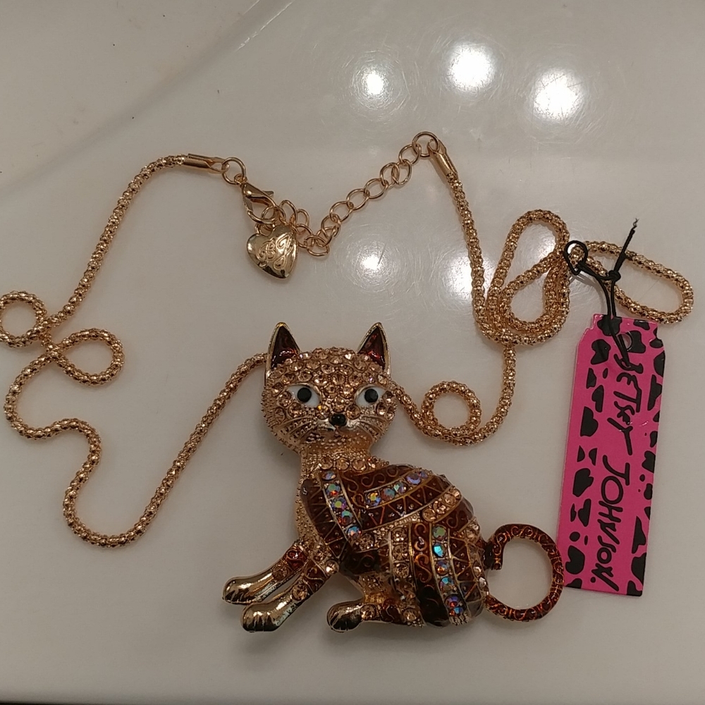 Betsy Johnson cat necklace/brooch